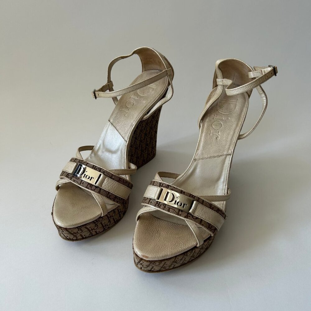 DIOR DIORISSIMO BEIGE WEDGE SANDALS - Picture 5 of 10